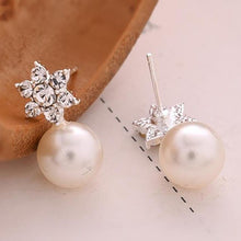Load image into Gallery viewer, Women Charm Jewelry Pair Snowflake Crystal Stud Earring Women Elegant Crystal Rhinestone Pearl Ear Stud Earrings #30