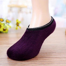 Load image into Gallery viewer, Hot Sale Winter Thick Socks Women Girls Non Slip Slipper Fleece Warm Gripper Slippers Slip-Resistant Bottom Sole Ankle Socks